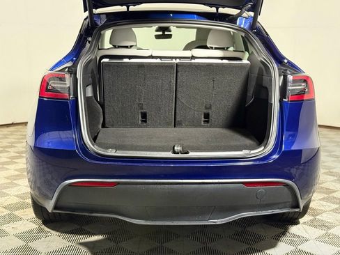 Used 2023 Tesla Model Y AWD image 6