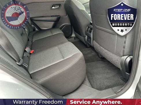 Used 2023 Nissan Rogue SV FWD image 35