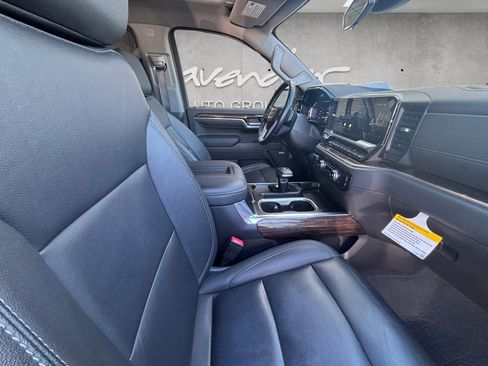 Used 2022 GMC Sierra 1500 Elevation w/ Elevation Premium Package image 29