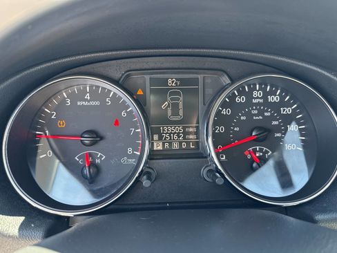 Used 2013 Nissan Rogue SL FWD image 23