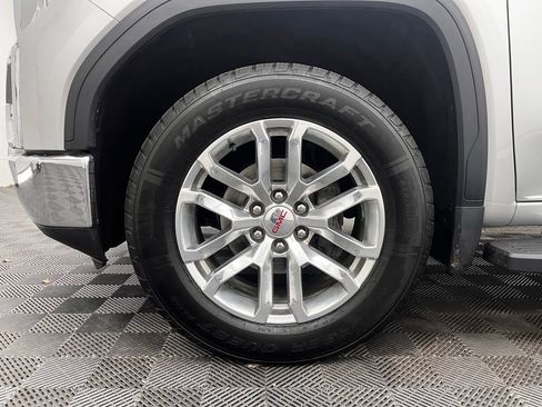 Used 2019 GMC Sierra 1500 SLT w/ SLT Premium Package AWD/4WD image 14
