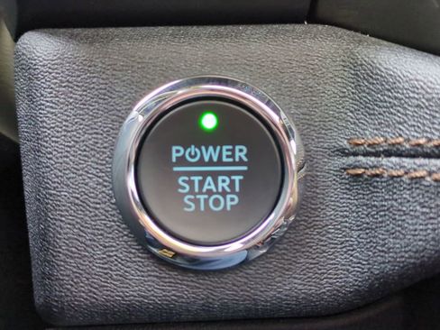 Used 2024 Ford F150 Lightning Lariat image 37