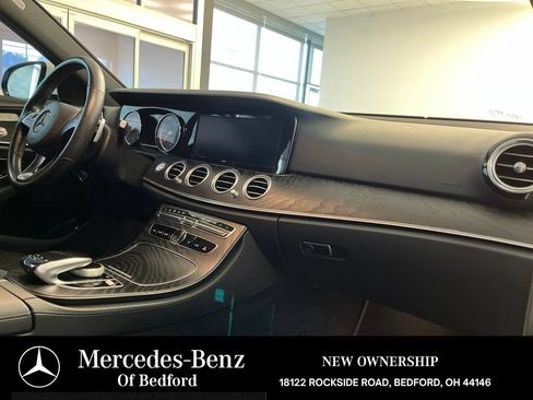 Used 2018 Mercedes-Benz E 300 4MATIC image 20