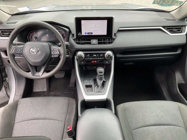 Used 2025 Toyota RAV4 XLE FWD image 4