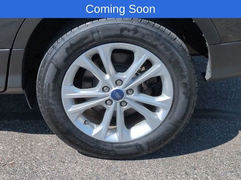 Used 2018 Ford Escape SEL image 13