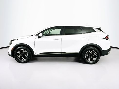 Used 2025 Kia Sportage LX FWD image 4