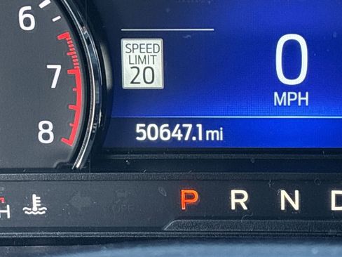 Used 2022 Ford Explorer XLT w/ Equipment Group 202A image 33