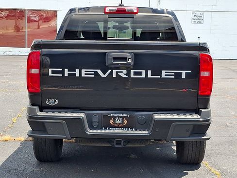 Used 2021 Chevrolet Colorado Z71 AWD/4WD image 7