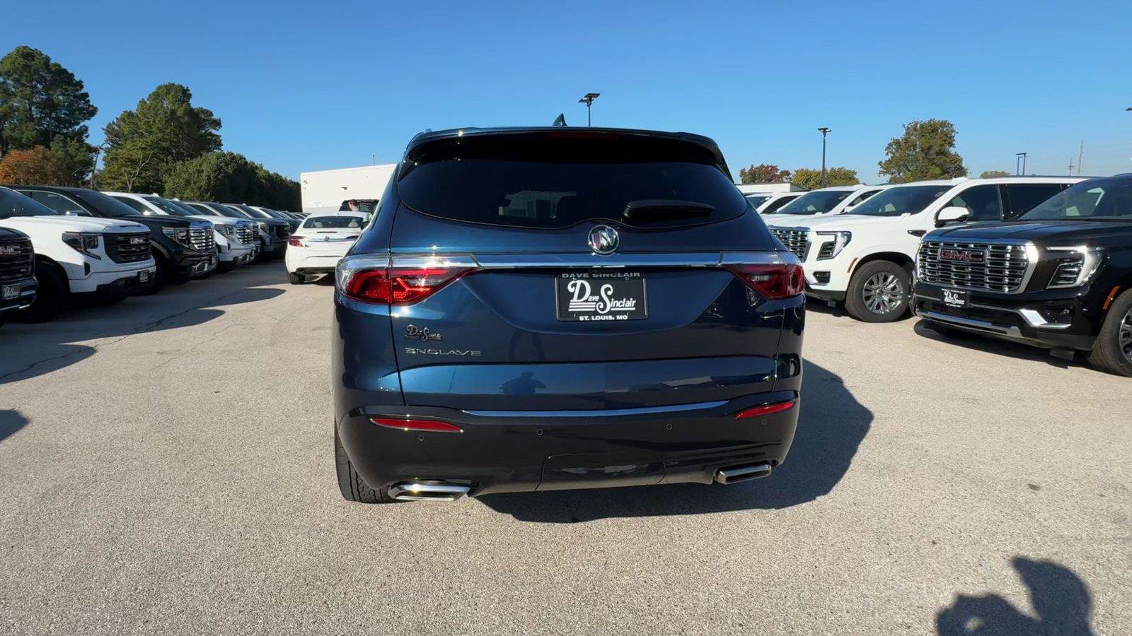 Used 2023 Buick Enclave Premium FWD image 8