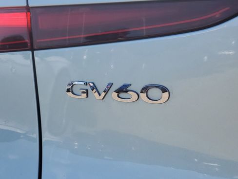 Used 2023 Genesis GV60 Advanced AWD/4WD image 7