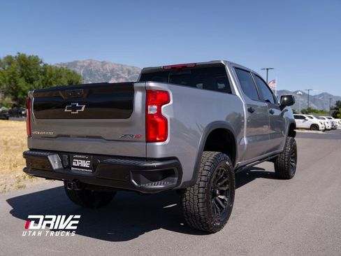 Used 2024 Chevrolet Silverado 1500 ZR2 w/ Technology Package image 13
