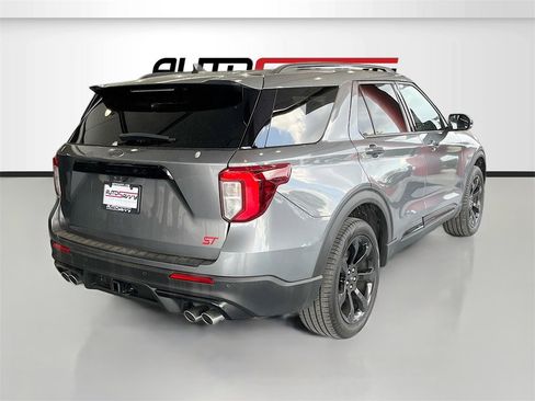 Used 2024 Ford Explorer ST w/ Equipment Group 401A image 7