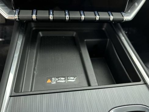 Used 2026 GMC Acadia Elevation w/ Black Edition FWD image 35