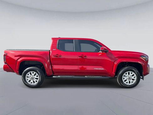 Used 2026 Toyota Tacoma SR5 RWD image 2