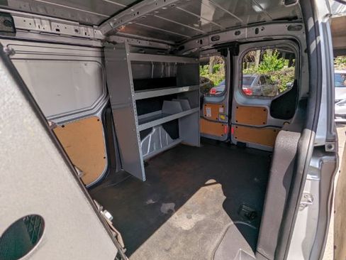Used 2018 Ford Transit Connect XLT image 17