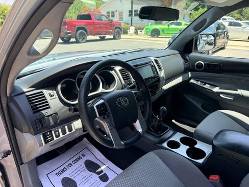 Used 2015 Toyota Tacoma 2WD Access Cab w/ SR5 Package image 20