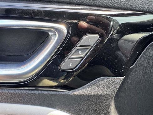 Used 2022 Jeep Compass Limited w/ Elite Group image 11