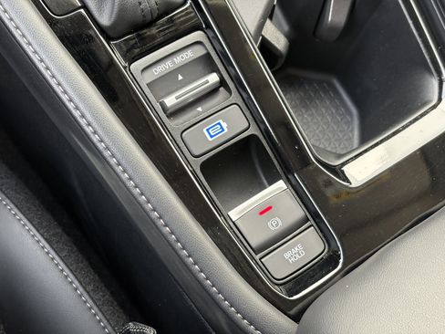 Used 2023 Honda Accord Touring image 27