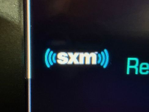 Used 2017 GMC Canyon SLE w/ SLE Convenience Package image 16