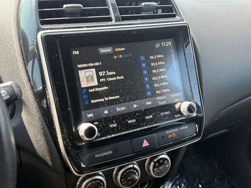 Used 2024 Mitsubishi Outlander Sport SE AWD/4WD image 32
