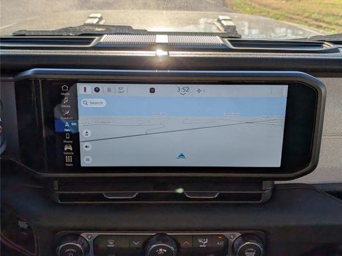 New 2025 Jeep Gladiator Sport image 22