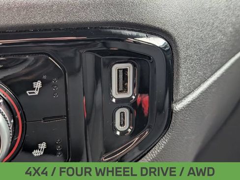 Used 2025 GMC Sierra 1500 Elevation AWD/4WD image 20