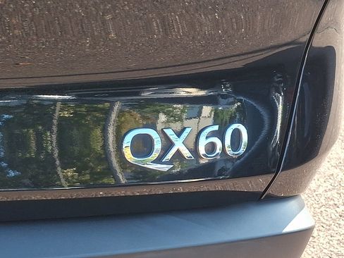 Certified 2023 INFINITI QX60 Luxe AWD/4WD image 32