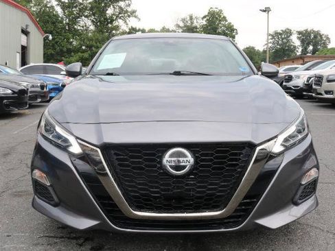 Used 2021 Nissan Altima 2.5 SR w/ SR Premium Package AWD/4WD image 2
