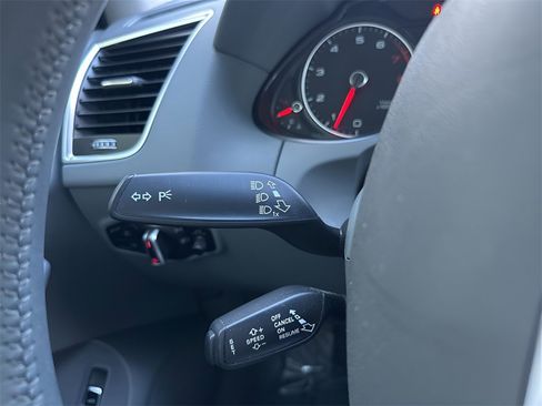 Used 2016 Audi Q5 2.0T Premium image 25