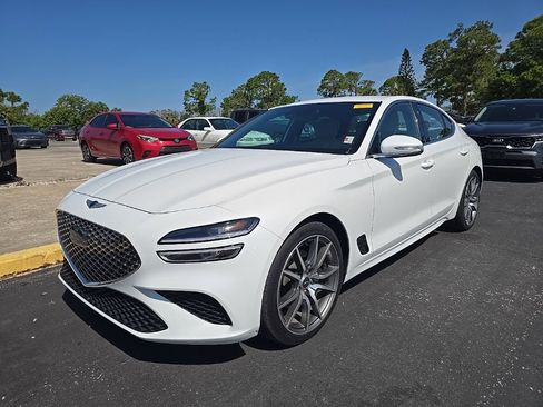 Used 2023 Genesis G70 2.0T RWD image 3