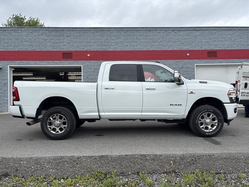 Used 2024 RAM 2500 Laramie w/ Safety Group AWD/4WD image 2