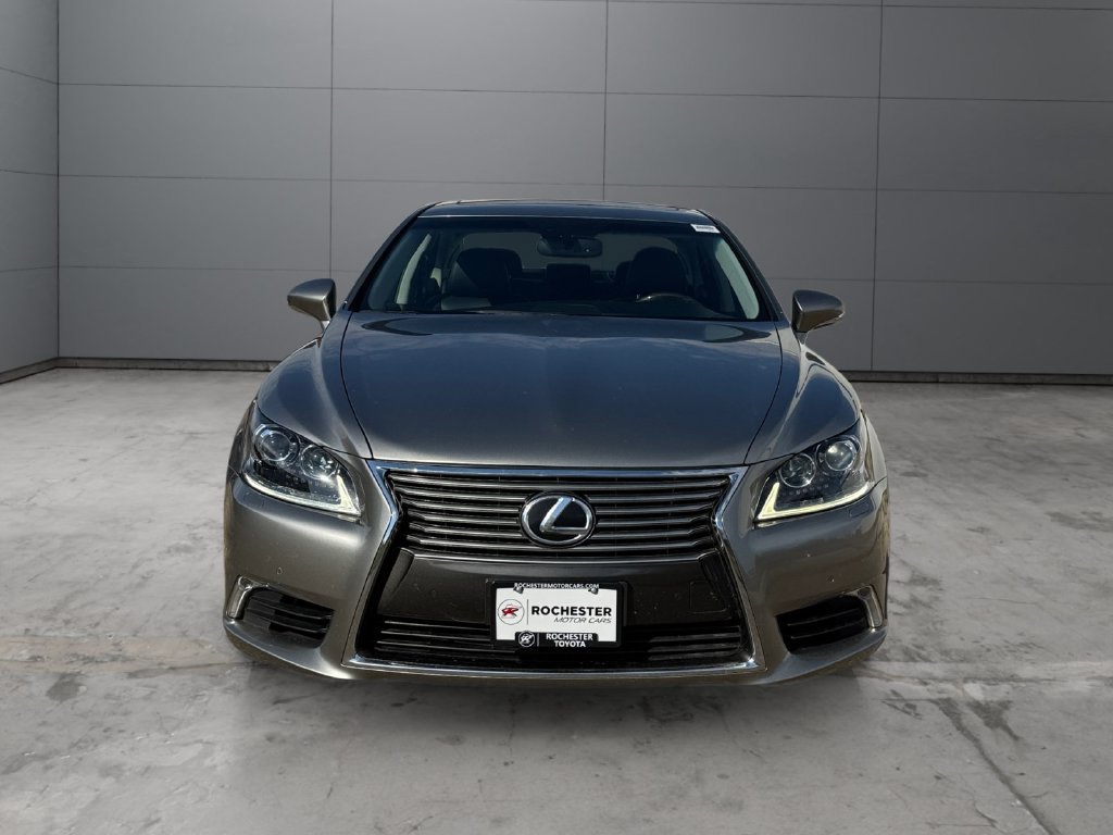 Used 2016 Lexus LS 460 AWD w/ Comfort Package image 8