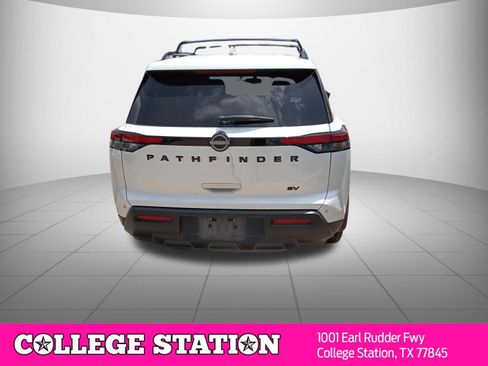 Used 2022 Nissan Pathfinder SV w/ SV Black Package FWD image 3