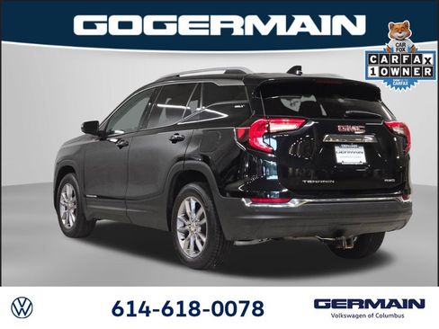 Used 2022 GMC Terrain SLT w/ Infotainment Package II AWD/4WD image 12