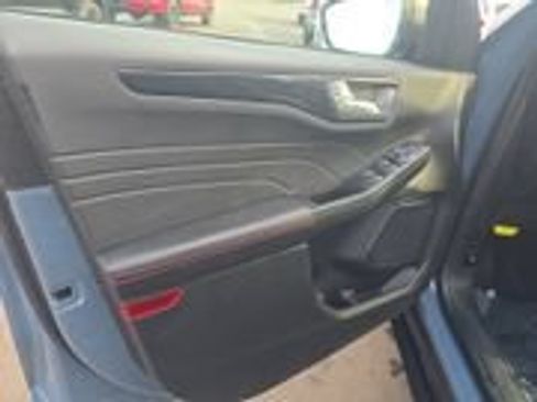Used 2024 Ford Escape ST-Line w/ Tech Pack #1 AWD/4WD image 13