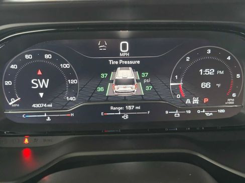 Used 2024 GMC Yukon Denali image 25