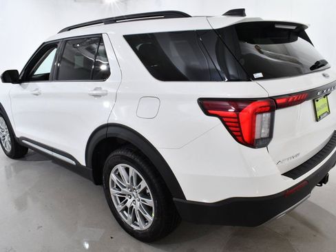 New 2025 Ford Explorer Active w/ Active Comfort Package image 15