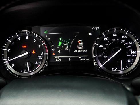 Used 2022 Toyota Highlander XLE image 32