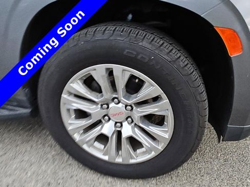 Used 2021 GMC Yukon XL Denali AWD/4WD image 9