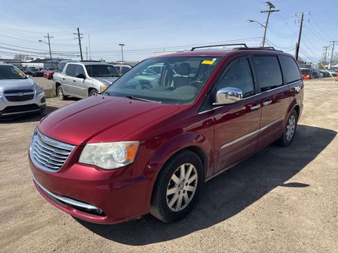 Used 2012 Chrysler Town & Country Touring-L w/ Entertainment Group #2 FWD image 1