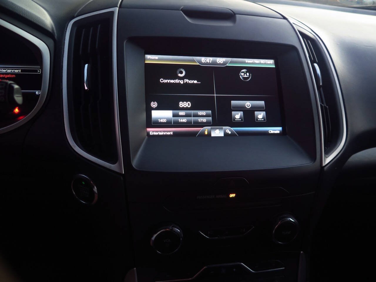Used 2015 Ford Edge SEL w/ Equipment Group 201A AWD/4WD image 10