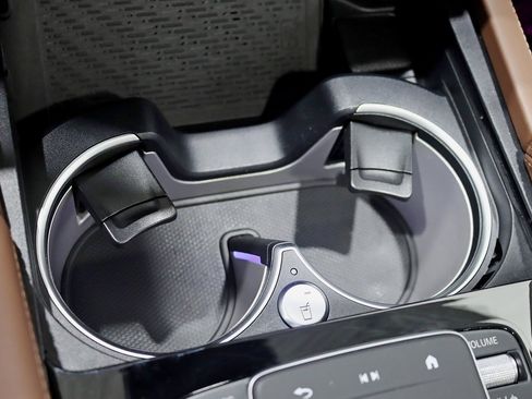 Used 2024 Mercedes-Benz GLS 63 AMG 4MATIC image 29