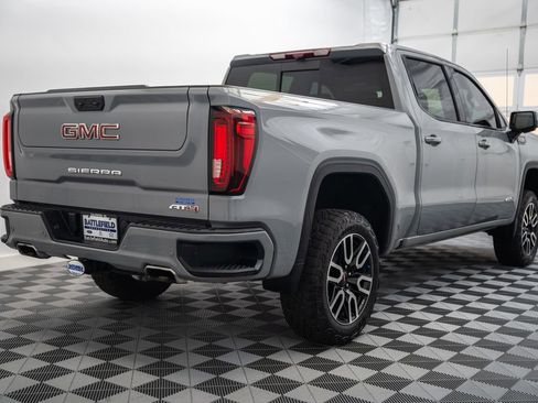 Used 2024 GMC Sierra 1500 AT4 w/ Technology Package AWD/4WD image 7
