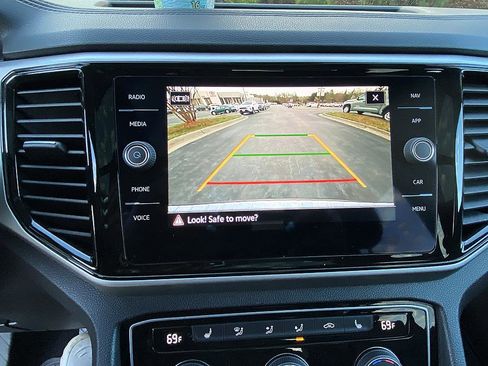 Used 2022 Volkswagen Atlas SEL image 20