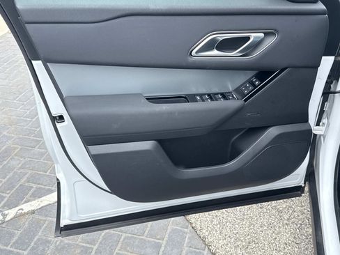 Certified 2025 Land Rover Range Rover Velar S image 17