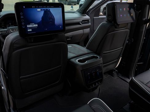 Used 2026 GMC Yukon AT4 Ultimate AWD/4WD image 35
