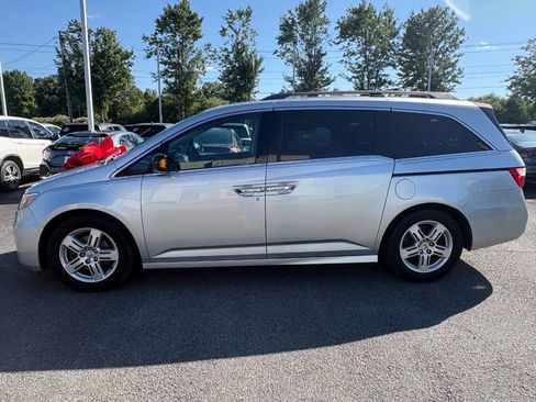 Used 2011 Honda Odyssey Touring image 3