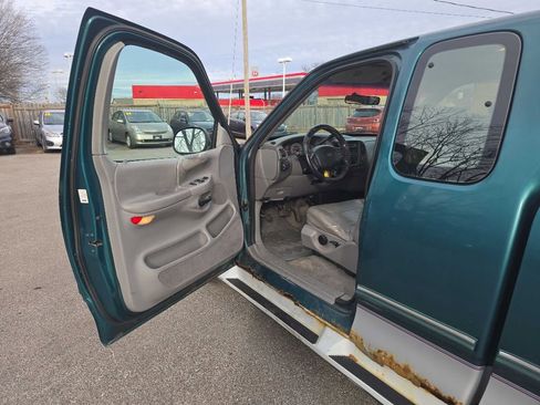 Used 1997 Ford F150 SuperCab Short Bed 2WD image 9