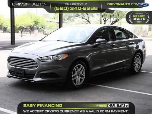 Used 2014 Ford Fusion SE image 3