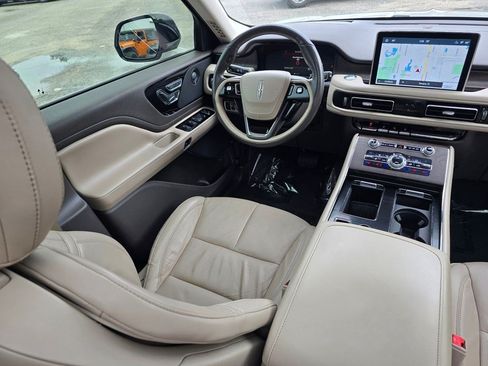 Used 2020 Lincoln Aviator Grand Touring w/ Equipment Group 301A AWD/4WD image 40